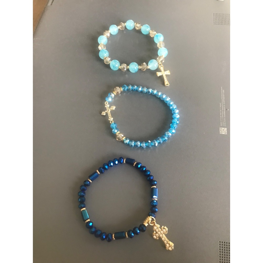 Set of 3 Beaded Stretch Bracelets‎ with Cross